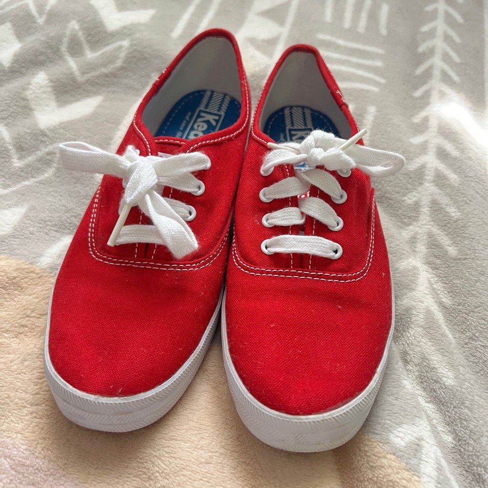 Women’s Red Keds size 6.5